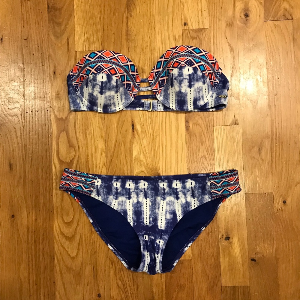 Roxy strapless bikini
